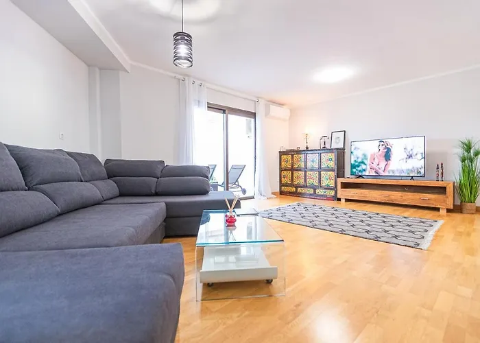 Amazing Duplex With Panoramic Ocean Views *